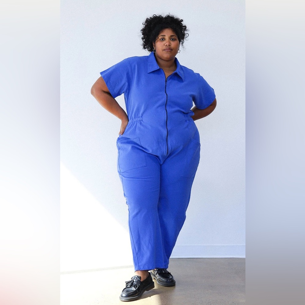 Noble utility suit in French blue